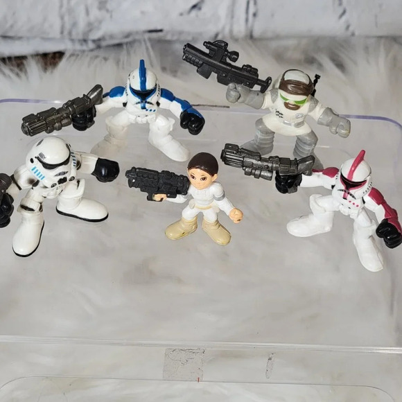STAR Wars Galactic Heroes Set of 5 Action Figures Stormtrooper Padme Clone Troop - Picture 2 of 6
